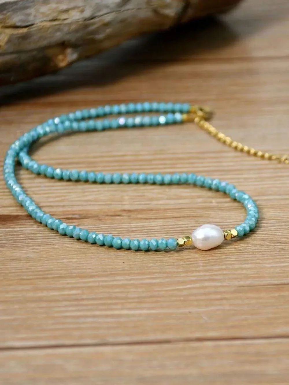 Delicate Turquoise Beaded Necklace N2213